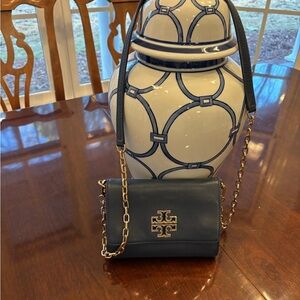 Tory Burch Britton bag Navy Blue EUC